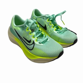 Quick Dry Liner Shoes Athletic By Nike In Green, Size:8