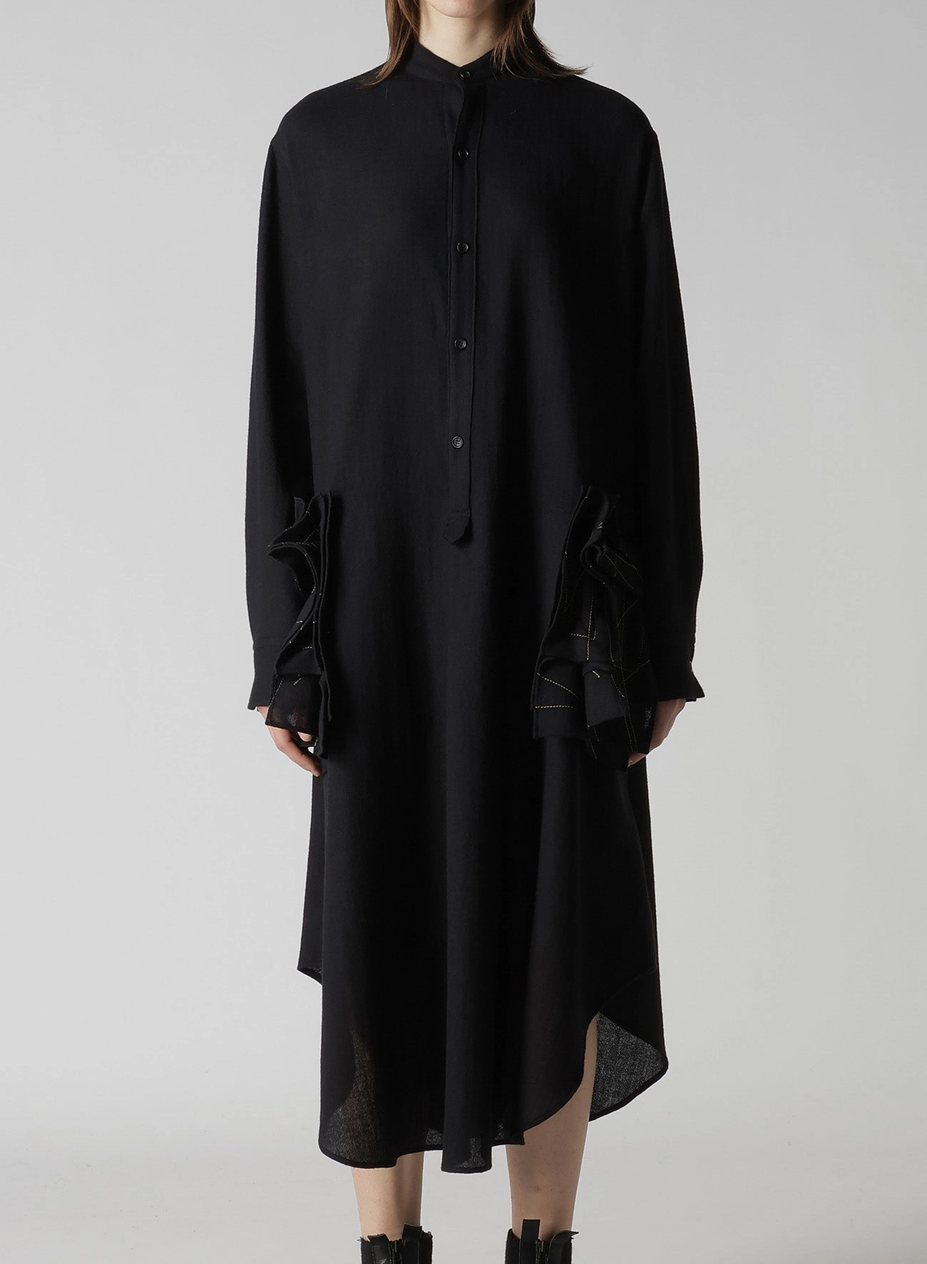 Button-Cuff Premium Material SOFT WOOL A EMBROIDERY BOX POCKET DRESS