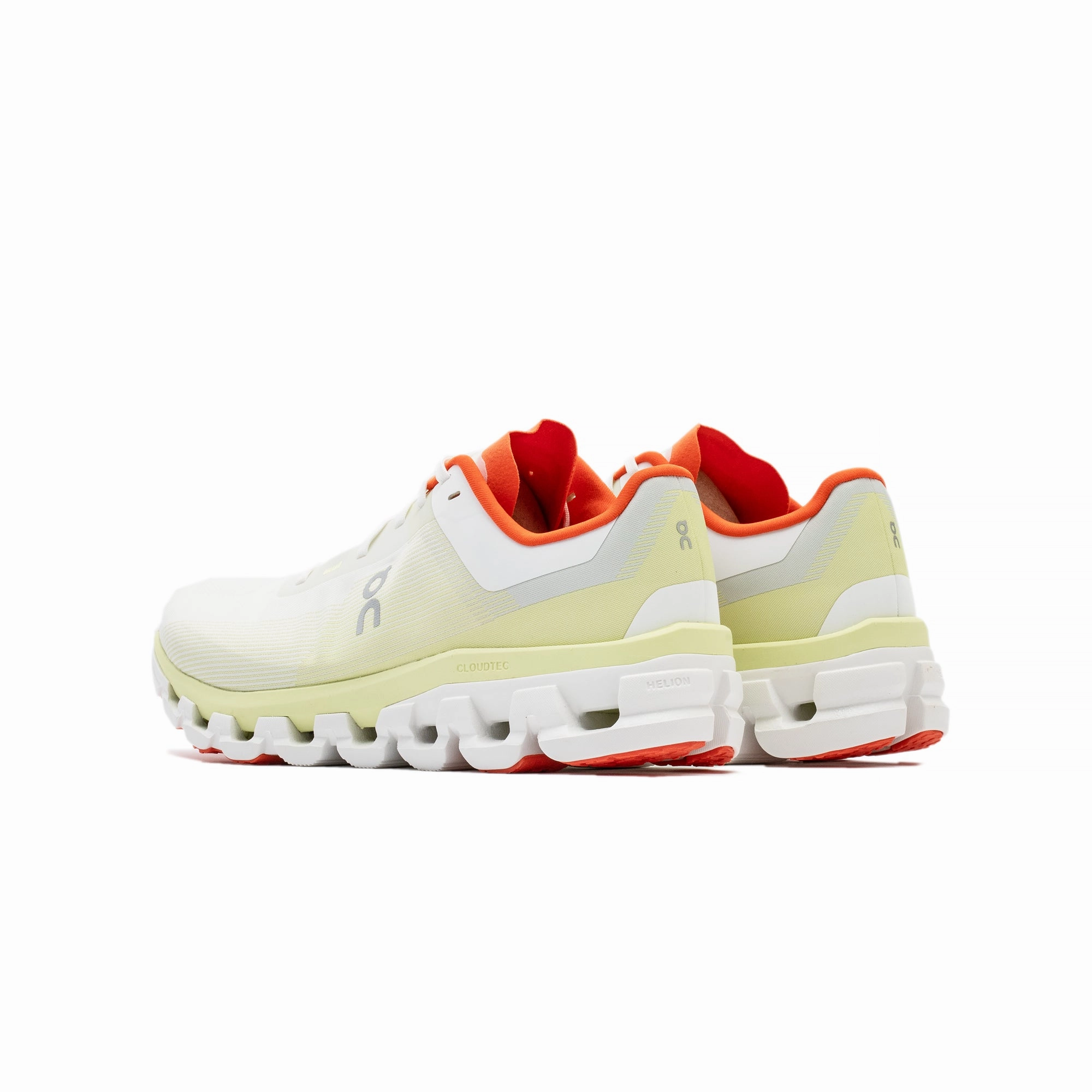 On Mens Cloudflow 4 Shoes running in wet conditions shoes