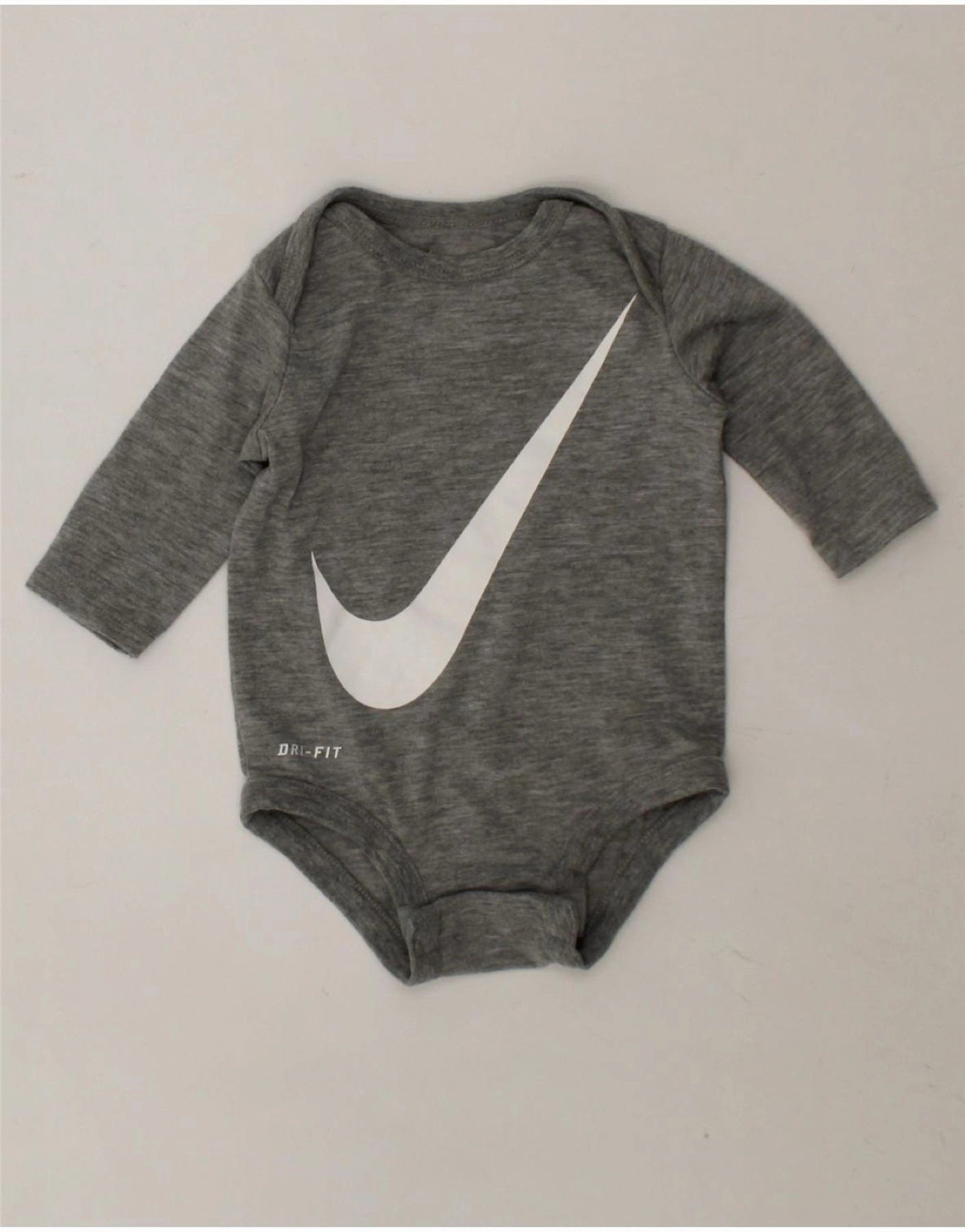 Date New Sporty Stylish NIKE Baby Boys Dri Fit Graphic Bodysuit 0-3 Months Grey