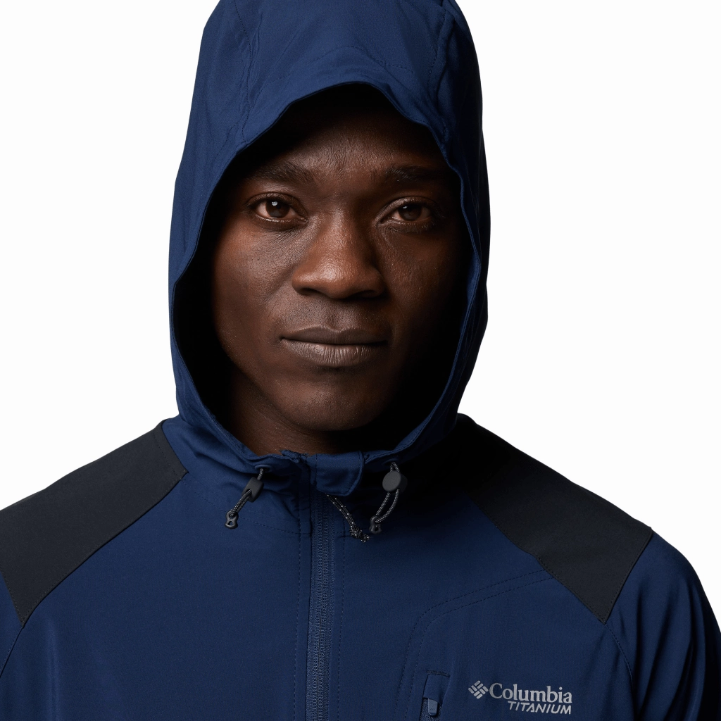 Power Walk Anatomical Build Columbia Triple Canyon Hood Jacket Men