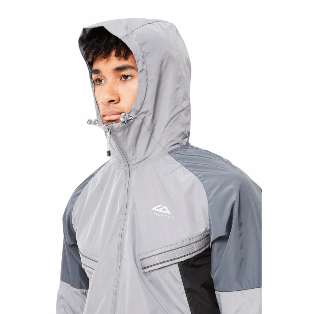 Trailberg Triathlon 3.0 Windbreaker Men Active Lifestyle Outsole curvature encourages natural gait cycles