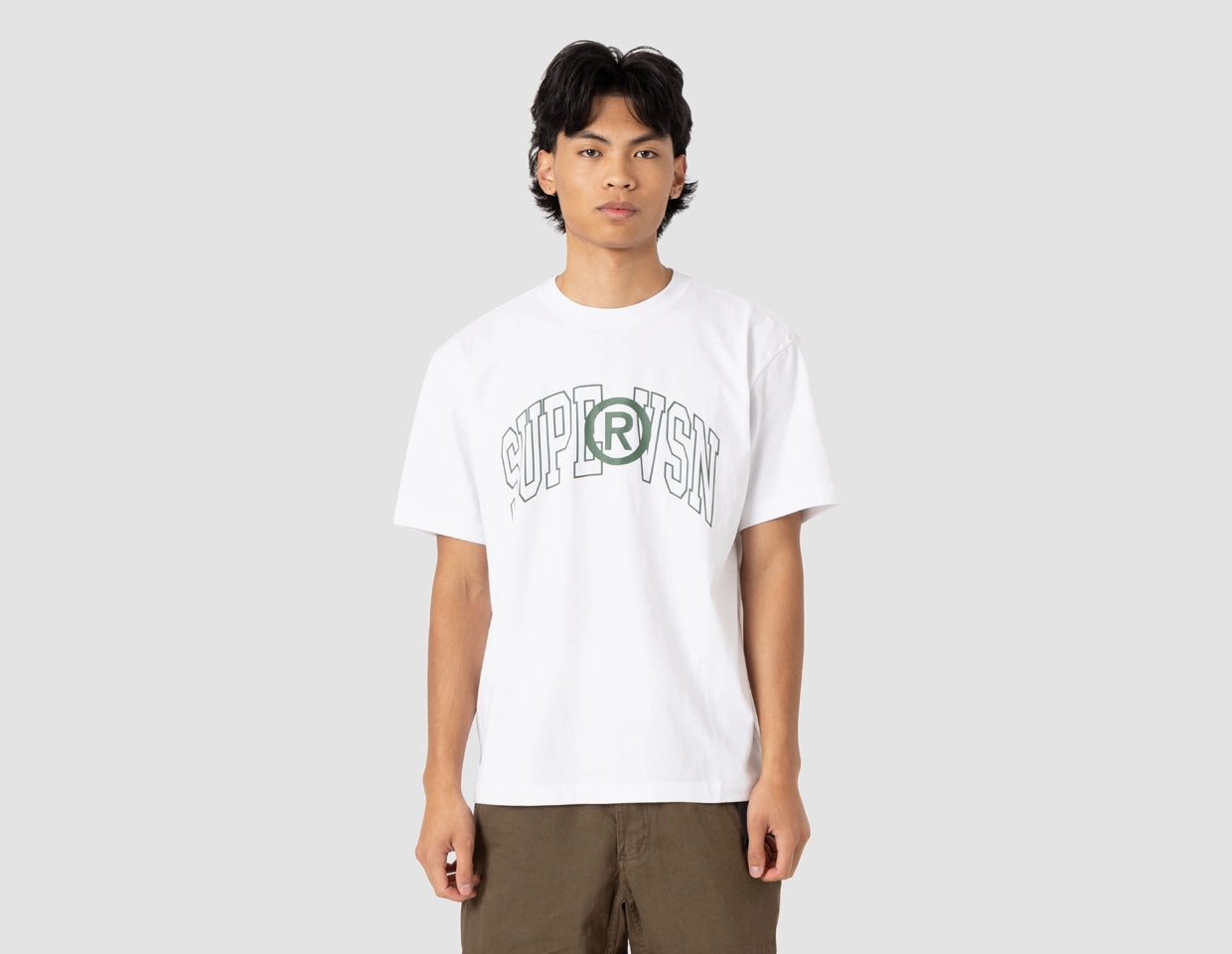 Relax Style Trend Supervsn Collegiate Logo T-shirt / White