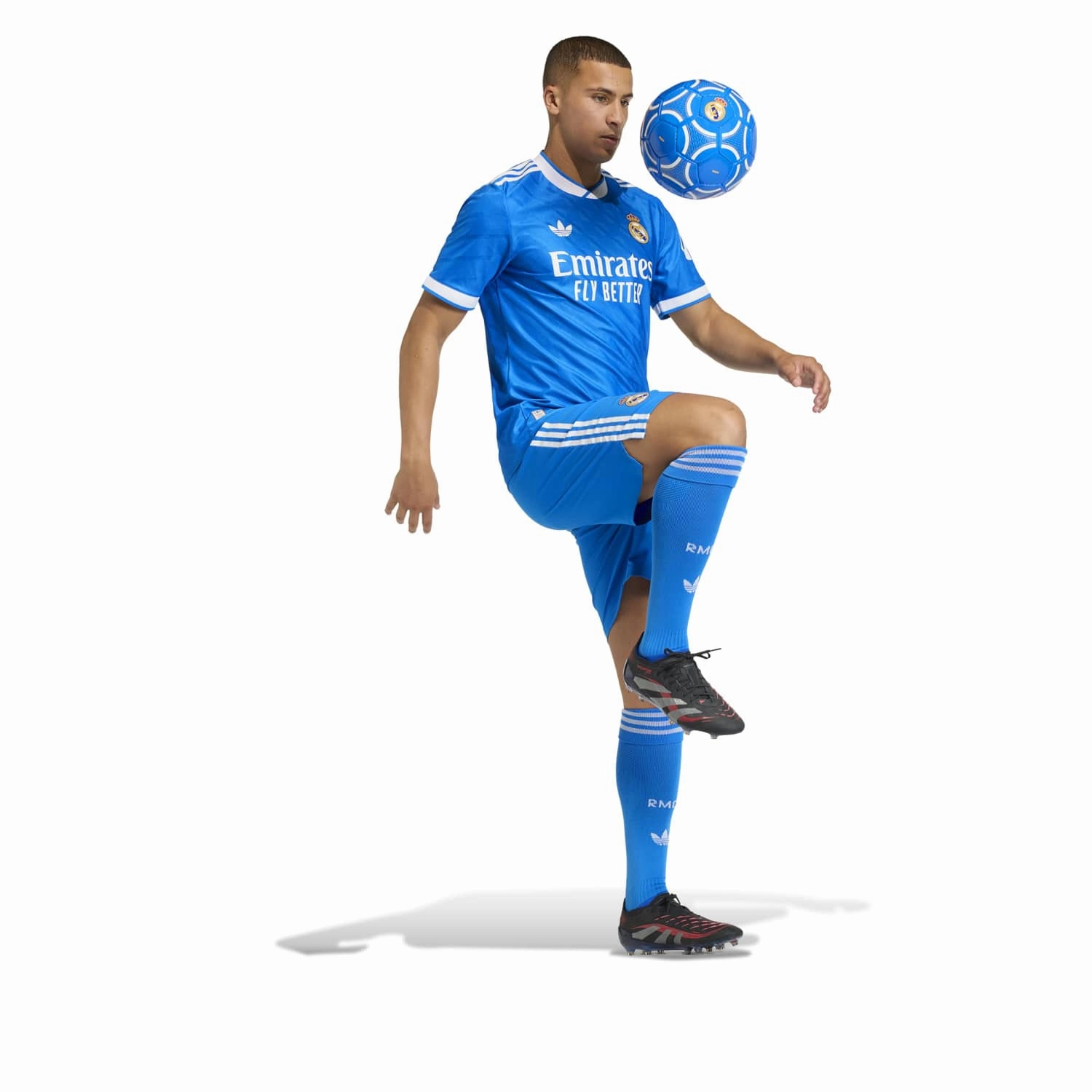 Soft Layering family gathering Real Madrid 25/26 Authentic 3rd Jersey - Mens