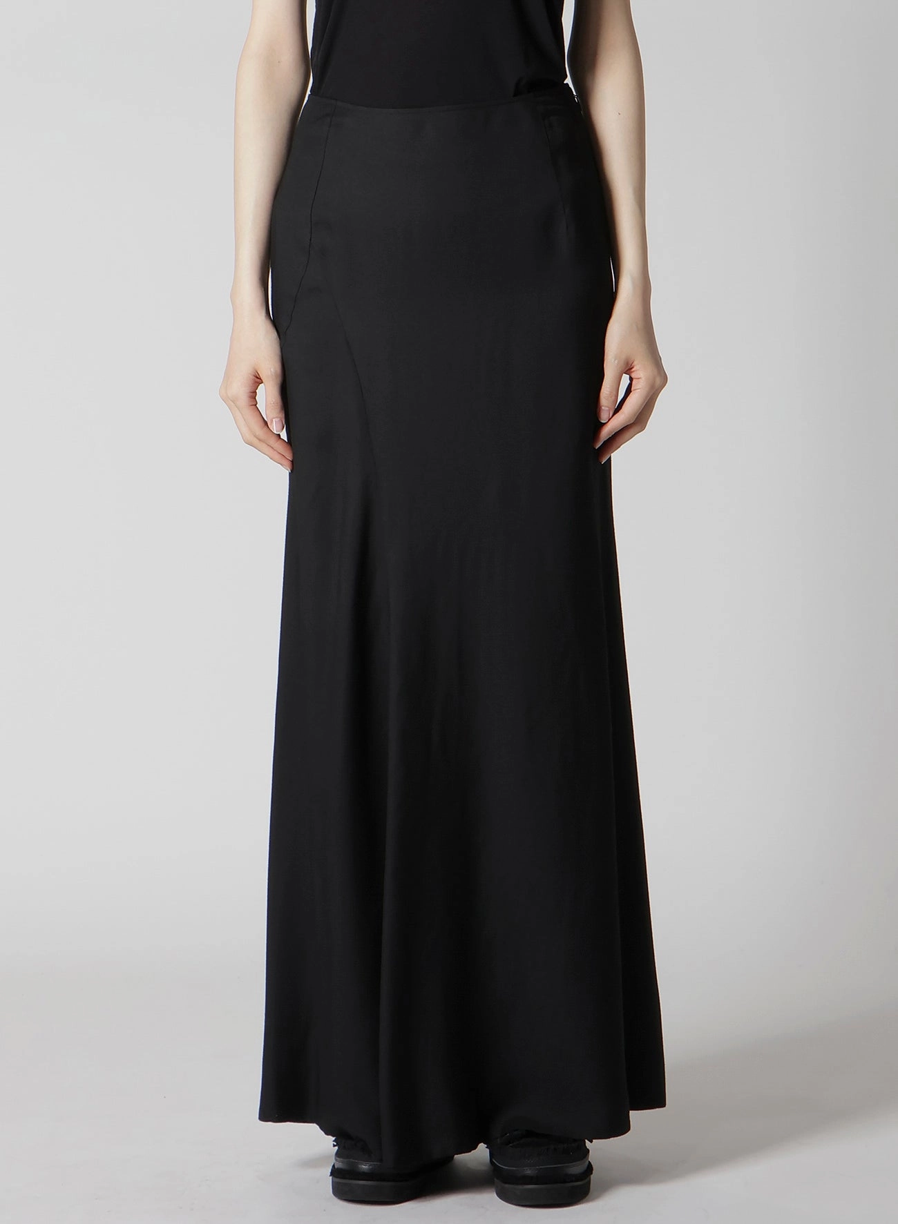 VISCOSE TWILL DIAGONAL CUTTING LONG SKIRT Comfy Flex