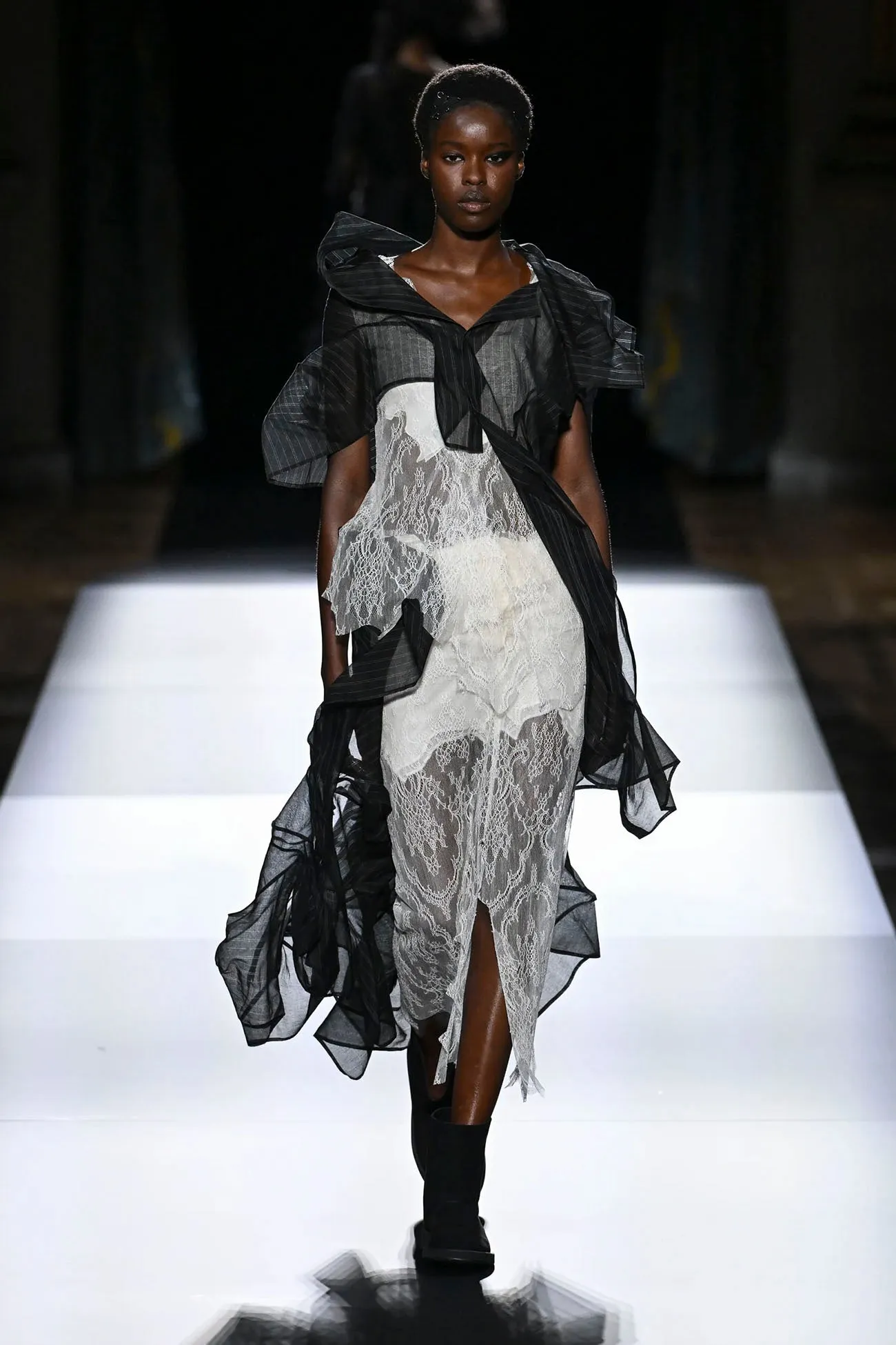 LACE 3D BLOUSE Edgy Fashion