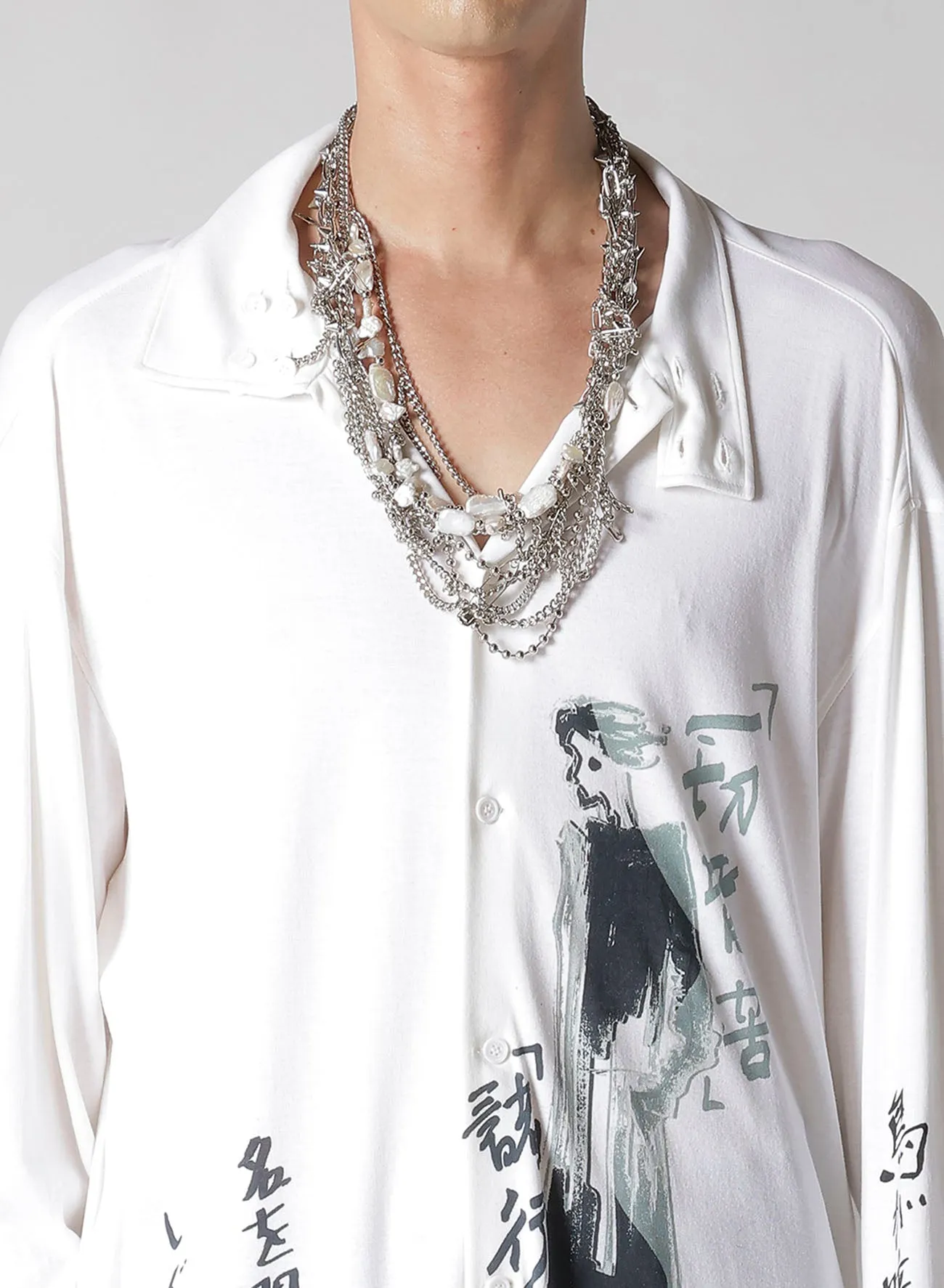 WHITE HARD TWISTED HIGH WET ASYMMETRIC STAND BLOUSE Button Down Design